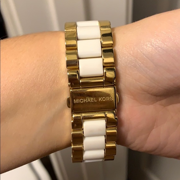 Michael Kors watch - Picture 2 of 5